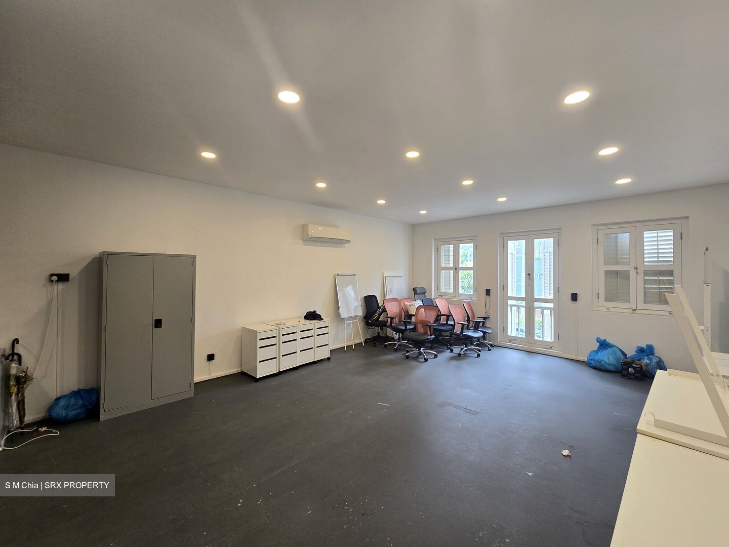 Mohamed Sultan Road (D9), Office #560313691